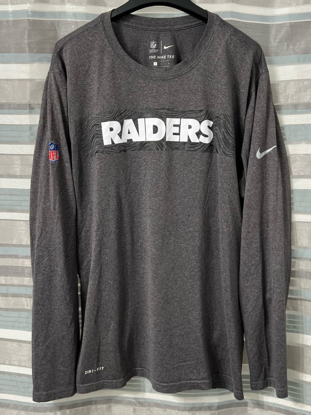 Nike Dri-Fit Las Vegas Raiders Gray Long Sleeve Performance Tee